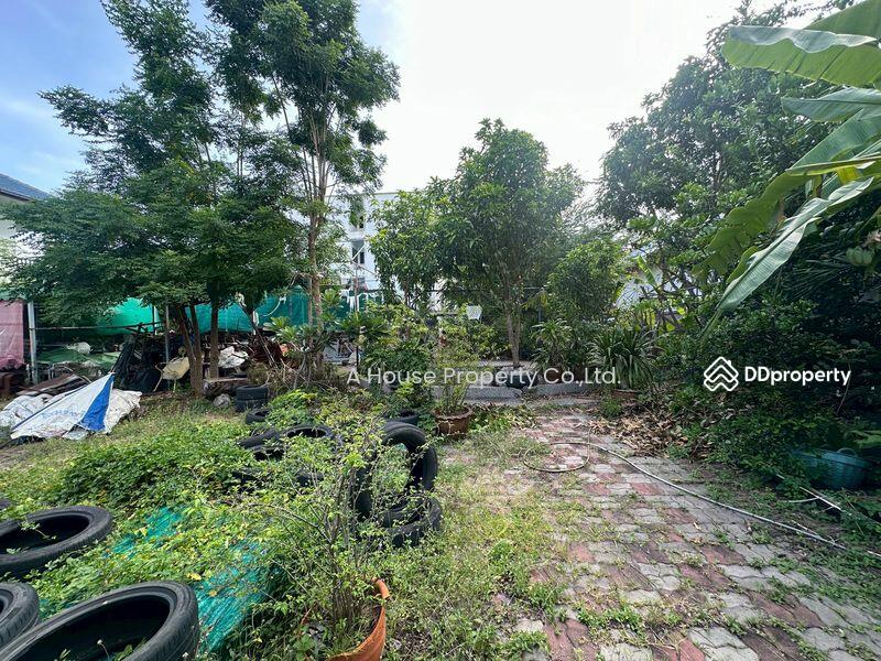 For Sale - Beautiful plot of land near Wonnapa Beach, Bangsaen, Chon Buri