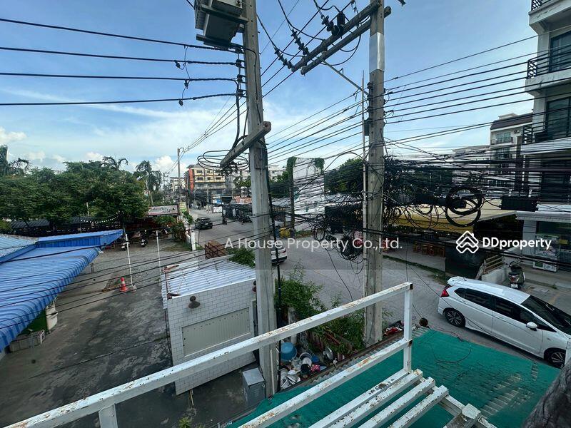 For Sale - Beautiful plot of land near Wonnapa Beach, Bangsaen, Chon Buri