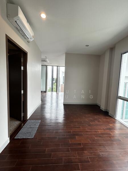 Ақтөбе, Қазақстандағы секс-массаж