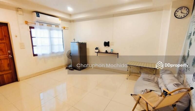 ขาย - 2-Br Townhouse near BTS Srinagarindra, สมุทรปราการ