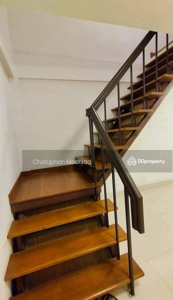 ขาย - 2-Br Townhouse near BTS Srinagarindra, สมุทรปราการ