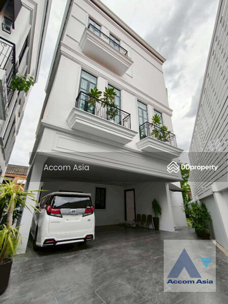 For Sale - Maison Blanche – Sukhumvit 67, Bangkok