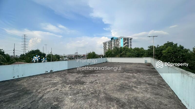 For Rent - Commercial Land for Rent with House and Row Units – Prime Location in Chonburi, Chon Buri