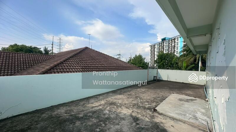For Rent - Commercial Land for Rent with House and Row Units – Prime Location in Chonburi, Chon Buri