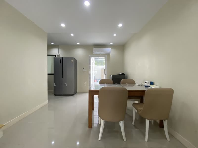 The Connect Pattanakarn 38, Bangkok, Soi Phatthanakan 38, Phatthanakan Road, Suan Luang, Bangkok, 4 Bedrooms, 150 sqm, Townhouse For Rent, by บุษบา รัตนวงษ์ชัย, 60073161 - DDproperty.com