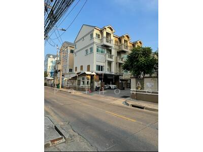 ขาย - Chong Nonsi, กรุงเทพ