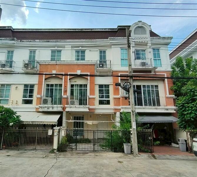 For Sale - หมู่บ้านพลัสซิตี้ พาร์ค นวลจันทร์ 32, Bangkok
