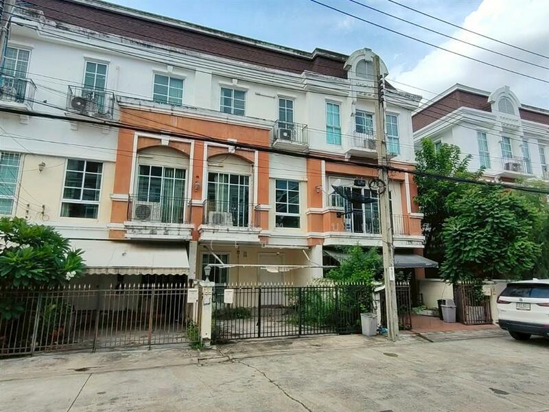 For Sale - หมู่บ้านพลัสซิตี้ พาร์ค นวลจันทร์ 32, Bangkok