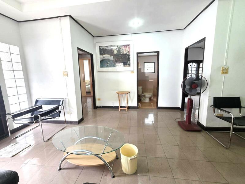 บ้านพร้อมห้องเช่า!! ในตลาดสัตหีบ !ในราคาสุดช๊อค!! ขายบ้านเดี่ยวพร้อมห้องแถว สัตหีบ, Chon Buri (Pattaya), Sattahip, Chon Buri (Pattaya), 6 Bedrooms, 230 sqm, Single Detached House For Sale, by คุณรินดา, 60073795 - DDproperty.com