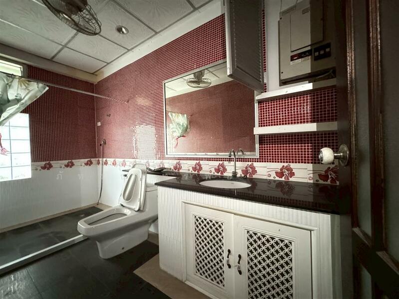 หมู่บ้านสี่ชัยวิลล่า, กรุงเทพ, ดอนเมือง, ดอนเมือง, กรุงเทพ, 68 ตร.ม., ตึกแถว-อาคารพาณิชย์ ขาย, โดย คุณ คติพจน์ ภัทรธนทรัพย์ (พีท), 60073815 - DDproperty.com