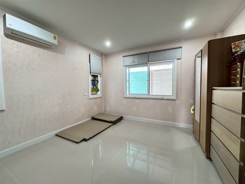 Supalai Park Ville Pinklao-Kanchana, Nonthaburi, Bang Khulad-Wat Phra Ngoen Road, Bang Yai, Bang Yai, Nonthaburi, 4 Bedrooms, 191 sqm, Single Detached House For Sale, by คุณ ภรนันท์ปภัษฬ์ สวัสดิยกุล (ปู), 60074094 - DDproperty.com