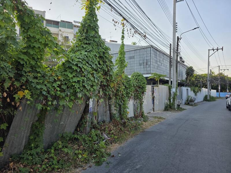ที่ดิน ปรีดีพนมยงค์ สุขุมวิท 71, Bangkok, Bang Chak, Phra Khanong, Bangkok, , 452 sqm, Land For Sale, by Thanitcha Kangkasuwanno, 60074196 - DDproperty.com