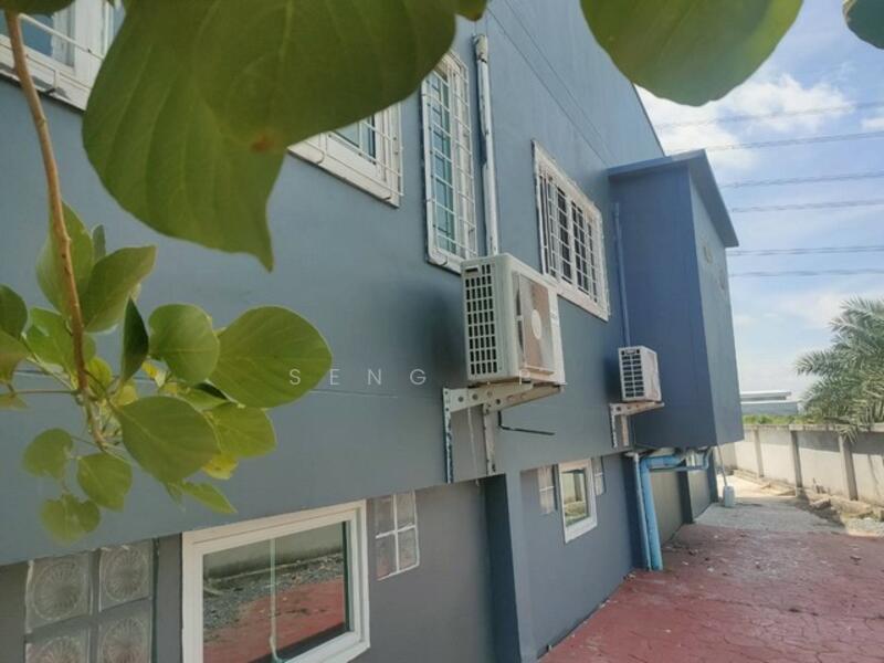 ขาย - ขายโกดังพร้อมสำนักงาน พื้นที่สีม่วง เนื้อที่ 1ไร่ เคยทำโรงงานมาก่อน ย่านไทรน้อย นนทบุรี, นนทบุรี