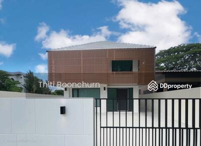 ขาย - บ้านเดี่ยว 300sqm ซอยพัฒนาการ 65, กรุงเทพ
