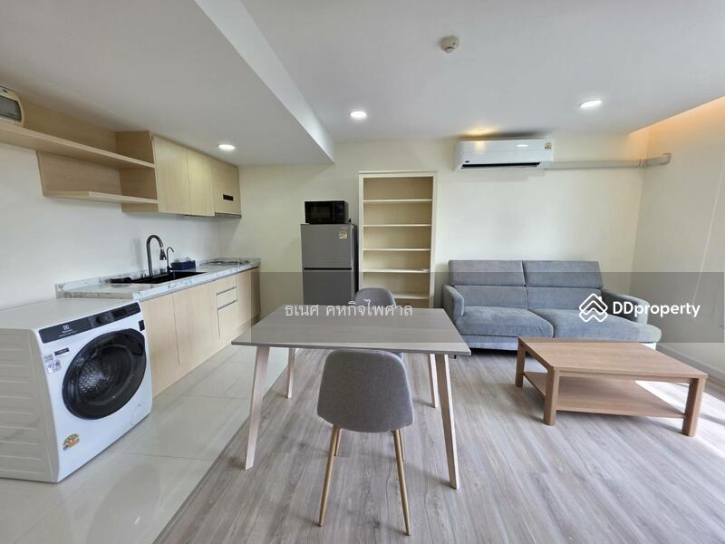 For Sale - Focus on Saladaeng condominium, Bangkok