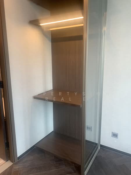 The Esse Sukhumvit 36, Bangkok, Soi Sukhumvit 36, Sukhumvit Road, Phra Kanong, Khlong Toei, Bangkok, 1 Bedroom, 38 sqm, Condo For Rent, by PROPERTYSIGHTS REAL ESTATE, 60075103 - DDproperty.com
