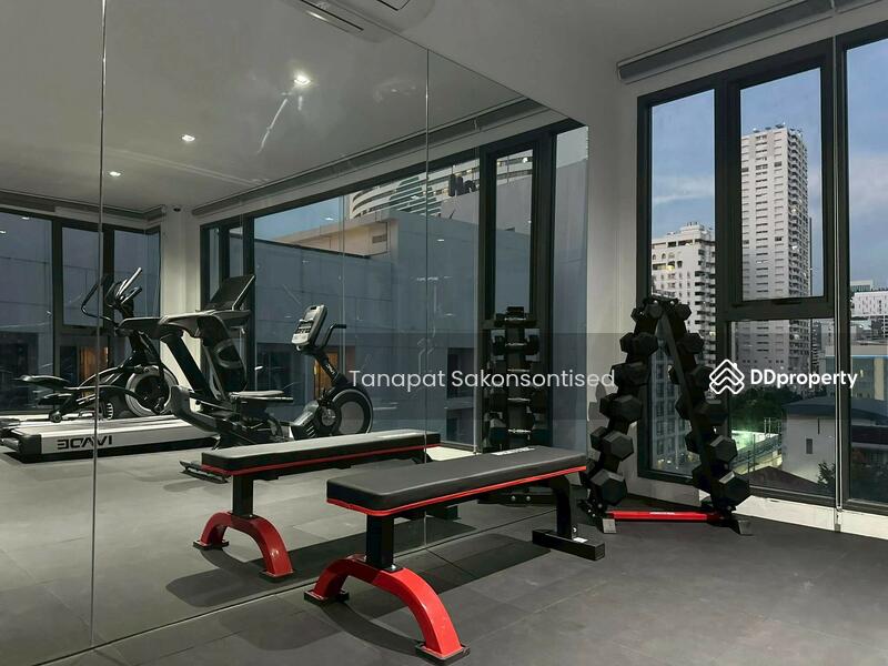 For Rent - 6th Avenue Sukhumvit 15, Bangkok