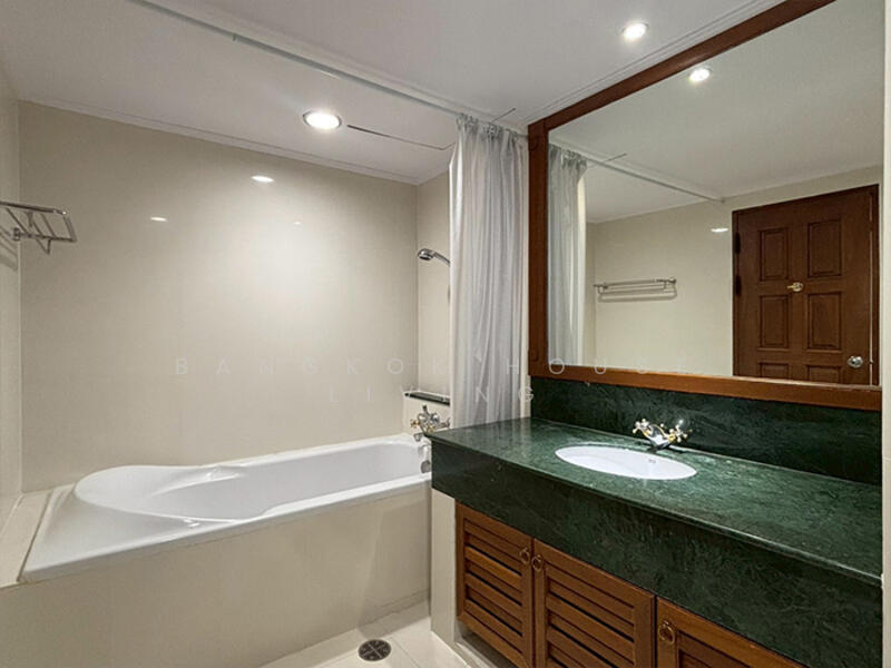 Centre Point Residence Phromphong : เซ็นเตอร์พ้อยท์ เรสซิเด้นซ์ พร้อมพงษ์, กรุงเทพ, ซ.สุขุมวิท39, คลองตันเหนือ, วัฒนา, กรุงเทพ, 325 ตร.ม., คอนโด ให้เช่า, โดย Bangkok House Living, 60075223 - DDproperty.com
