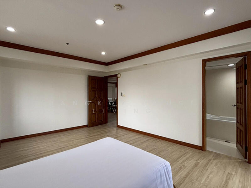 Centre Point Residence Phromphong : เซ็นเตอร์พ้อยท์ เรสซิเด้นซ์ พร้อมพงษ์, กรุงเทพ, ซ.สุขุมวิท39, คลองตันเหนือ, วัฒนา, กรุงเทพ, 325 ตร.ม., คอนโด ให้เช่า, โดย Bangkok House Living, 60075223 - DDproperty.com