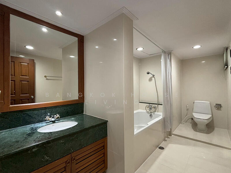 Centre Point Residence Phromphong : เซ็นเตอร์พ้อยท์ เรสซิเด้นซ์ พร้อมพงษ์, กรุงเทพ, ซ.สุขุมวิท39, คลองตันเหนือ, วัฒนา, กรุงเทพ, 325 ตร.ม., คอนโด ให้เช่า, โดย Bangkok House Living, 60075223 - DDproperty.com