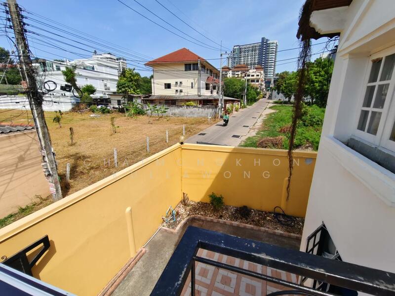 วิวเมืองพัทยา เขาพระตำหนัก