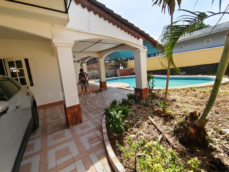 ที่จอดรถยนต์