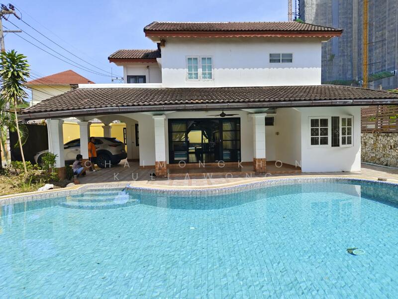 สระว่ายน้ำขนาด 4*10 เมตร