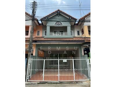 ขาย - บ้านดีพร้อมอยู่ ขายทาวน์เฮาส์ หมู่บ้านซื่อตรง ถ.รังสิต-นครนายก คลอง3, ปทุมธานี