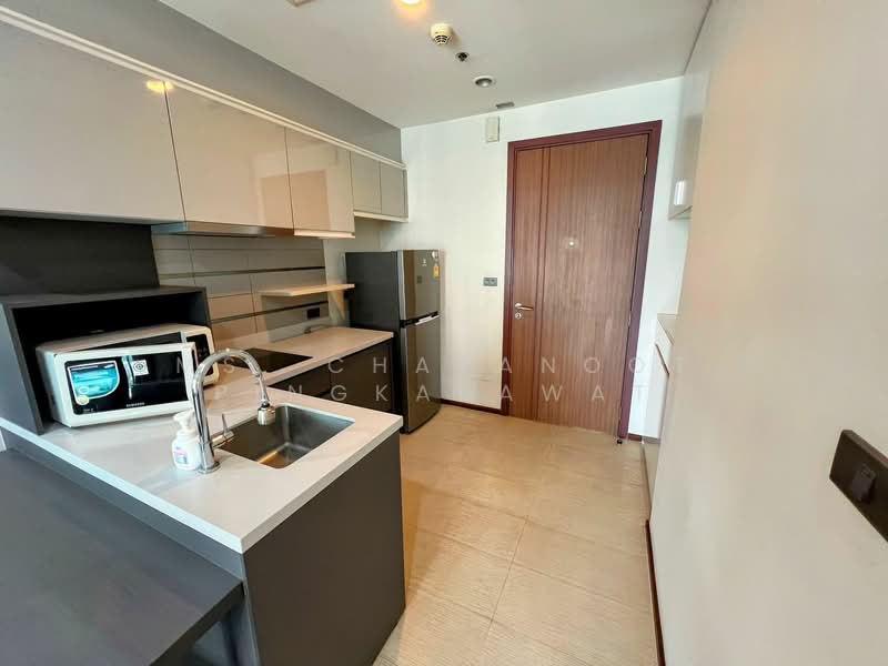 Wyne Sukhumvit, Bangkok, 1120 Sukhumvit Road, Phra Kanong, Khlong Toei, Bangkok, 1 Bedroom, 35 sqm, Condo For Sale, by Ms. Chayanoot Pingkarawat, 60075773 - DDproperty.com