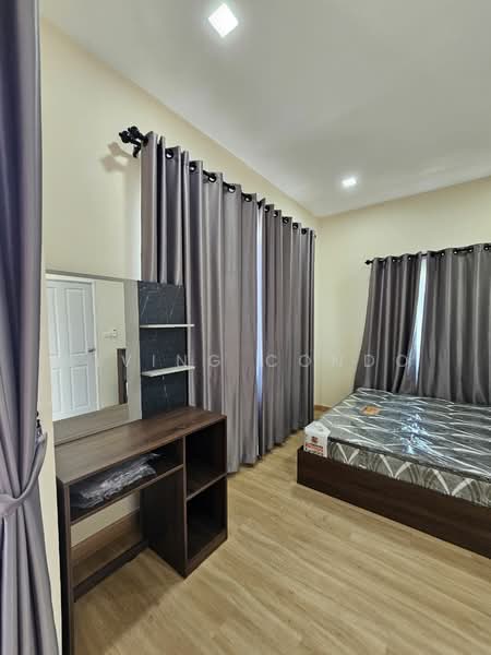 ให้เช่า - ทาวน์โฮม โกลเด้น ทาวน์ พระราม 9-กรุงเทพกรีฑา, กรุงเทพ