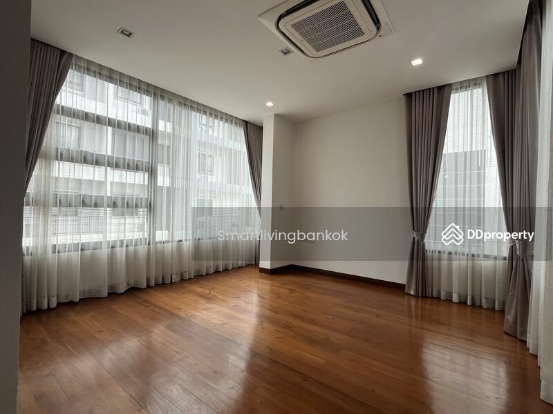 For Sale - House Huai Khwang Ratchada Rama9, Bangkok
