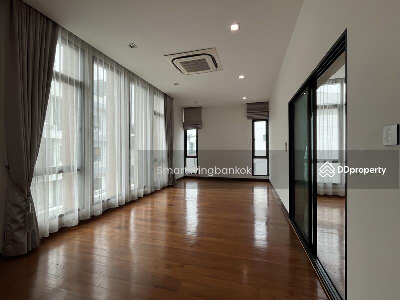 For Sale - House Huai Khwang Ratchada Rama9, Bangkok