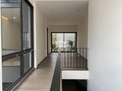 ขาย - 44802 – บ้านเดี่ยว สไตล์เรียบหรู พร้อมสระว่ายน้ำ สุขุมวิท 60 เนื้อที่ 42 ตารางวา, กรุงเทพ