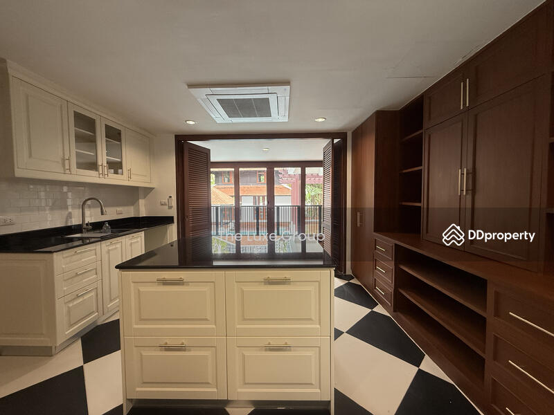 For Rent - Tropical Classy Villa in Phromphong, Bangkok