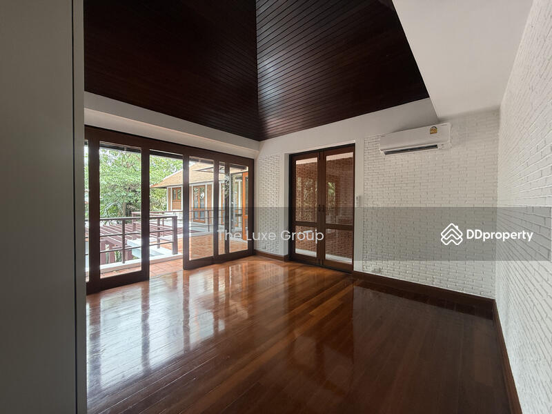 ให้เช่า - Tropical Classy Villa in Phromphong, กรุงเทพ