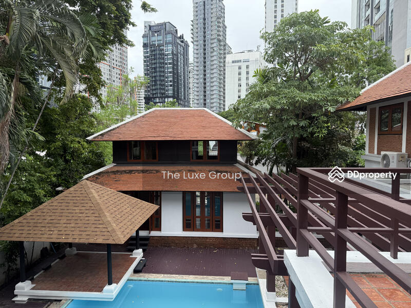 ให้เช่า - Tropical Classy Villa in Phromphong, กรุงเทพ
