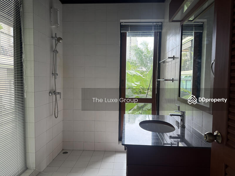 ให้เช่า - Tropical Classy Villa in Phromphong, กรุงเทพ