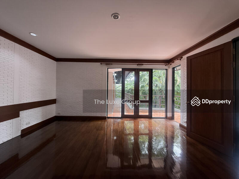 ให้เช่า - Tropical Classy Villa in Phromphong, กรุงเทพ