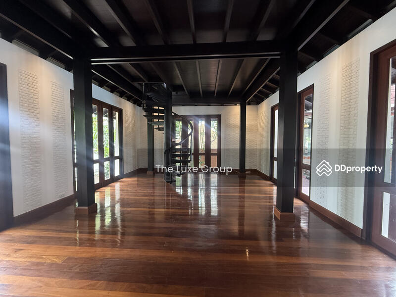 ให้เช่า - Tropical Classy Villa in Phromphong, กรุงเทพ