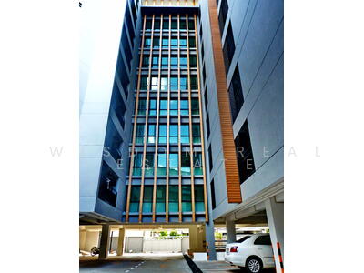 ขาย - ขายอพาร์ตเมนต์ 9 ชั้น ติดถนนหลักลาดพร้าว, กรุงเทพ