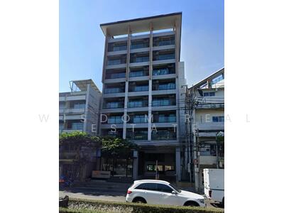 ขาย - ขายอพาร์ตเมนต์ 9 ชั้น ติดถนนหลักลาดพร้าว, กรุงเทพ