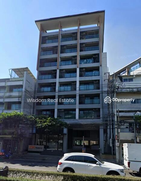 For Sale - For sale 9-storey apartment on the main road of Lat Phrao, Bangkok