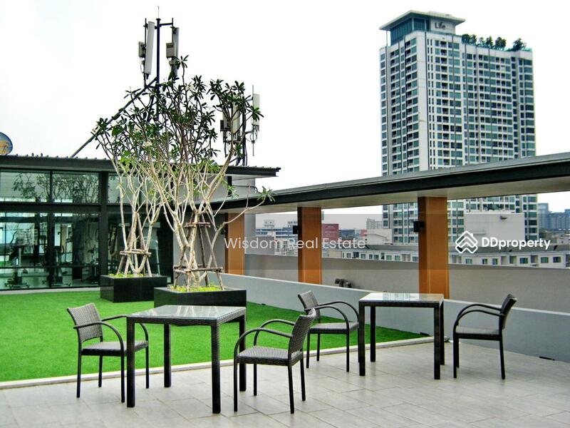 For Sale - For sale 9-storey apartment on the main road of Lat Phrao, Bangkok