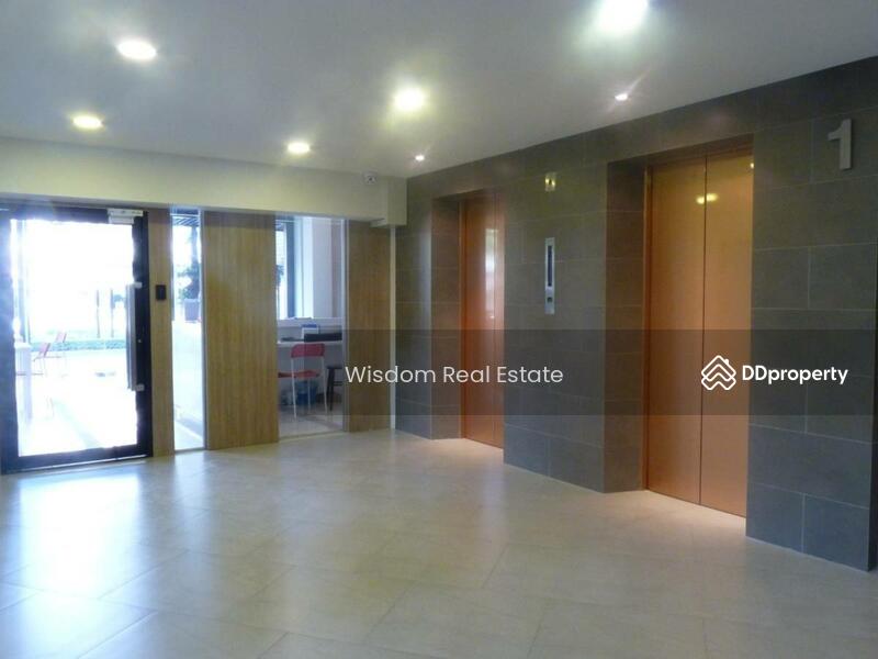 For Sale - For sale 9-storey apartment on the main road of Lat Phrao, Bangkok
