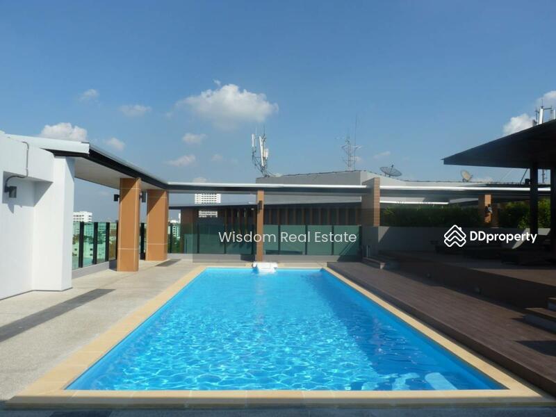 For Sale - For sale 9-storey apartment on the main road of Lat Phrao, Bangkok