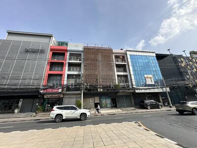 ขาย - พัฒนาการ, กรุงเทพ