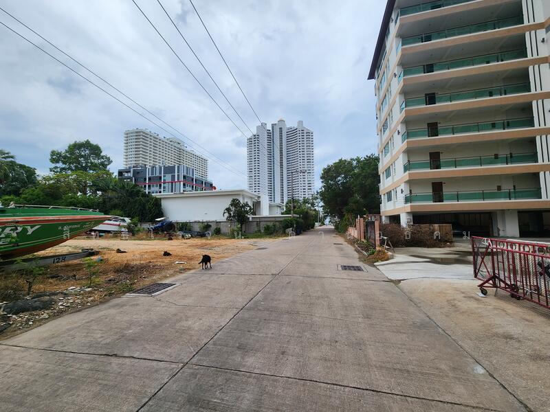 ทางออกซ.จอมเทียน 13 / Exit to Soi  Jomtien13