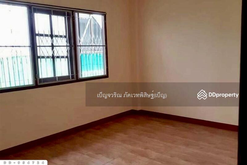 For Sale - DD-954724 Townhouse Wat Ket, Thung Hotel Road, Chiang Mai, near Darawittayalai School, Chiang Mai