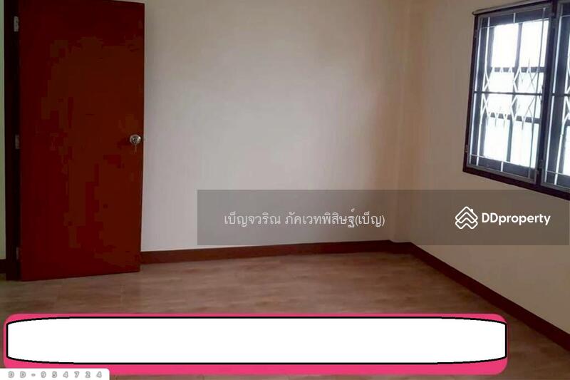 For Sale - DD-954724 Townhouse Wat Ket, Thung Hotel Road, Chiang Mai, near Darawittayalai School, Chiang Mai