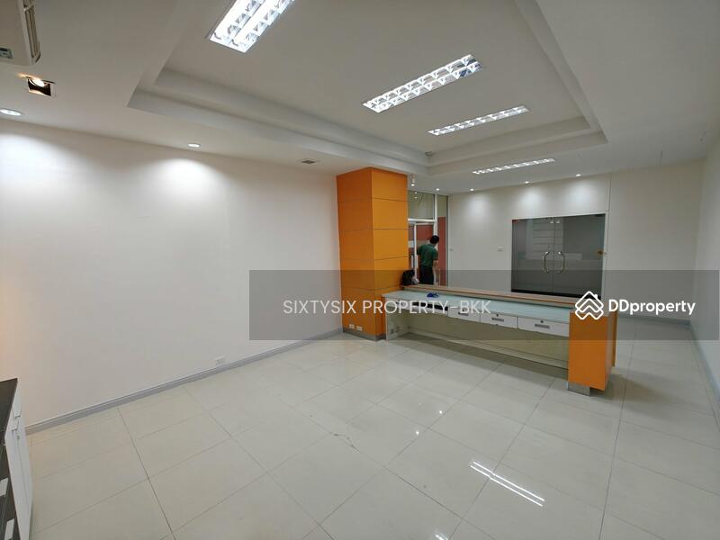 For Rent - Bangna Complex, Bangkok